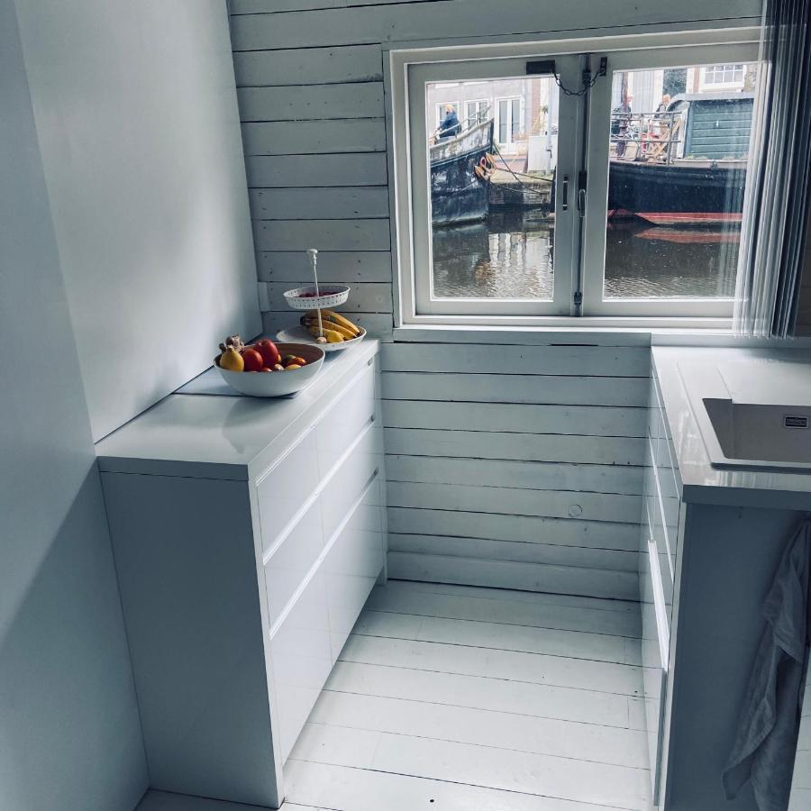 Bed and Breakfast Houseboat Bonnie Amsterdam Exteriér fotografie